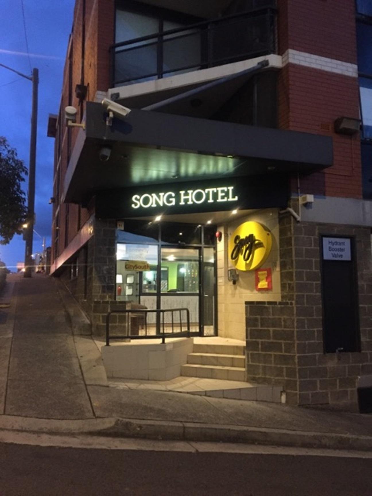 סידני Hotel Hacienda מראה חיצוני תמונה