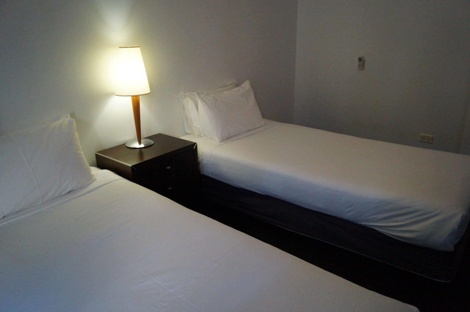 סידני Hotel Hacienda מראה חיצוני תמונה