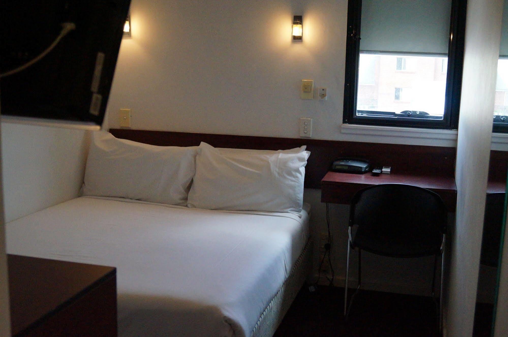 סידני Hotel Hacienda מראה חיצוני תמונה