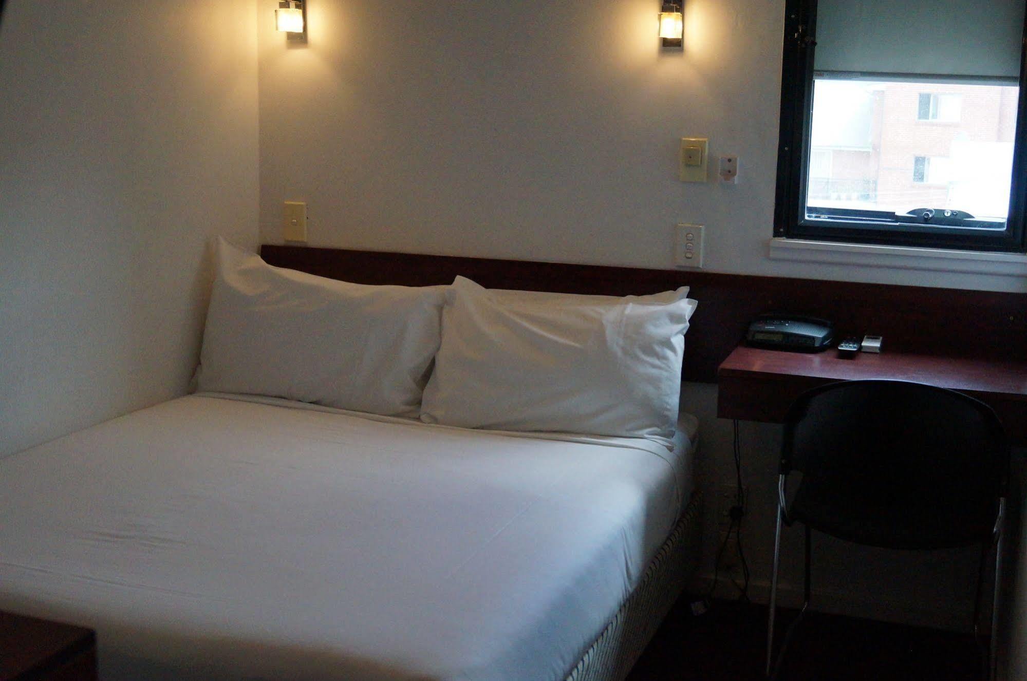 סידני Hotel Hacienda מראה חיצוני תמונה