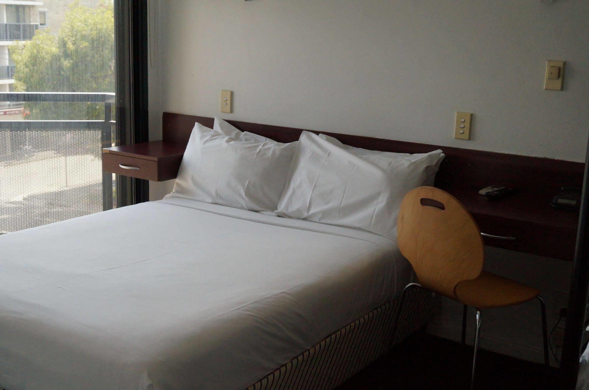 סידני Hotel Hacienda מראה חיצוני תמונה